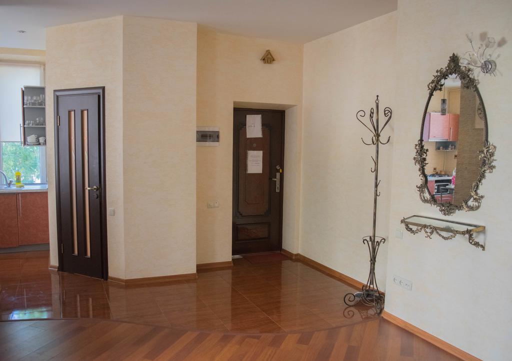 Светлая Квартира Apartment Odessa Exterior photo